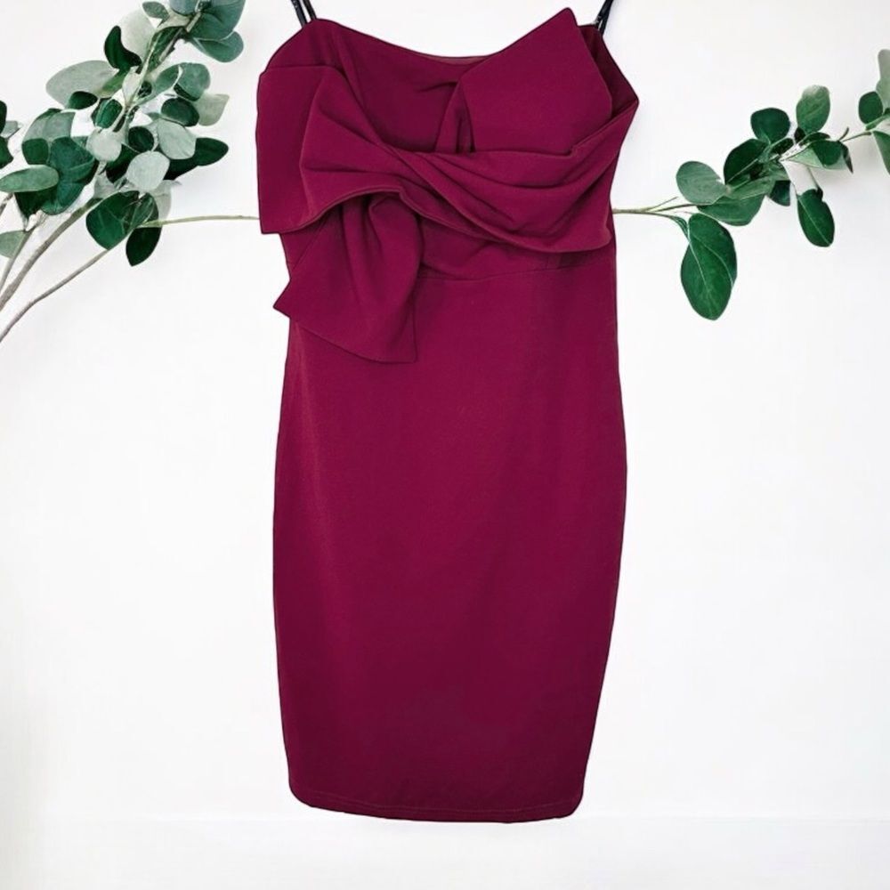 Lulu’s Tie Mini Dress Medium